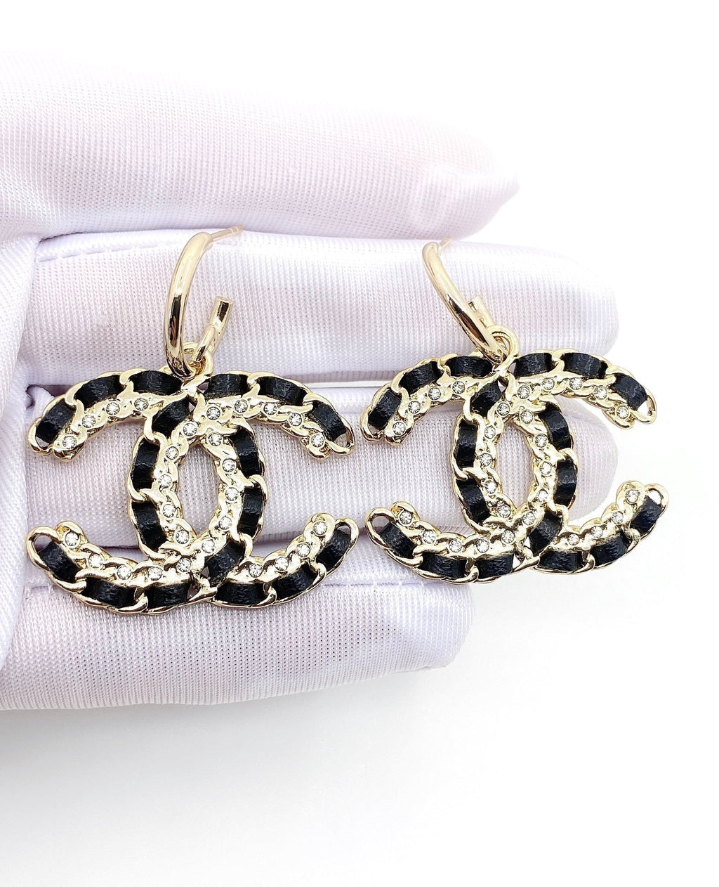 Chanel Pendant Leather Earrings - 18K Yellow Gold