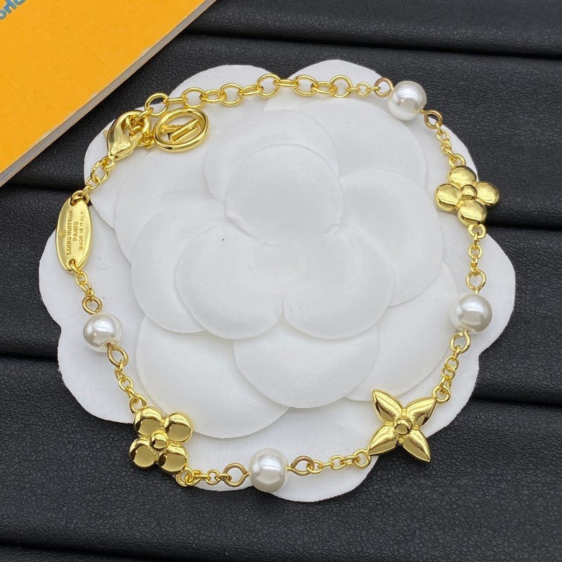 Louis Vuitton Blossom Pearl Bracelet