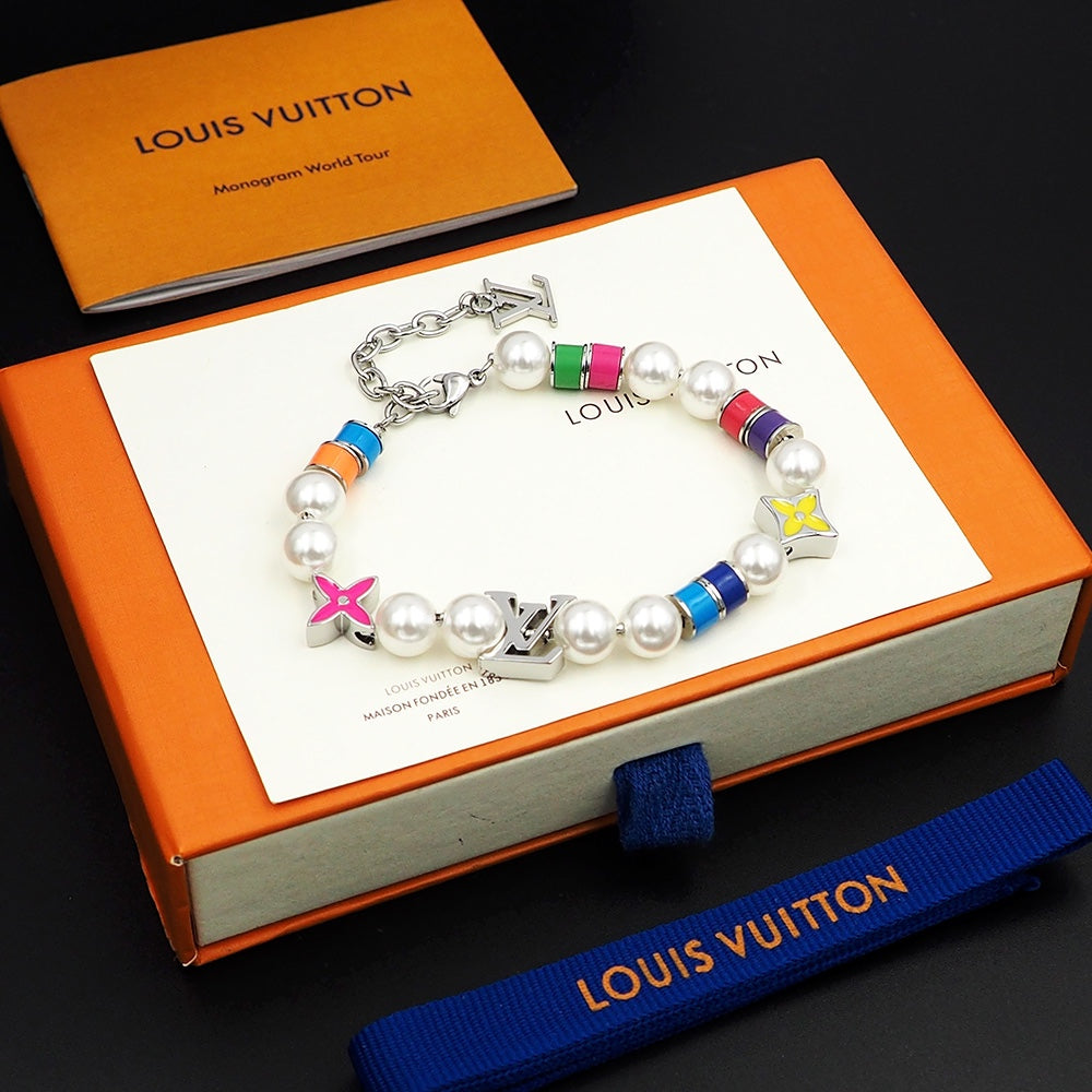 Louis Vuitton MNG Pearls Party Bracelet