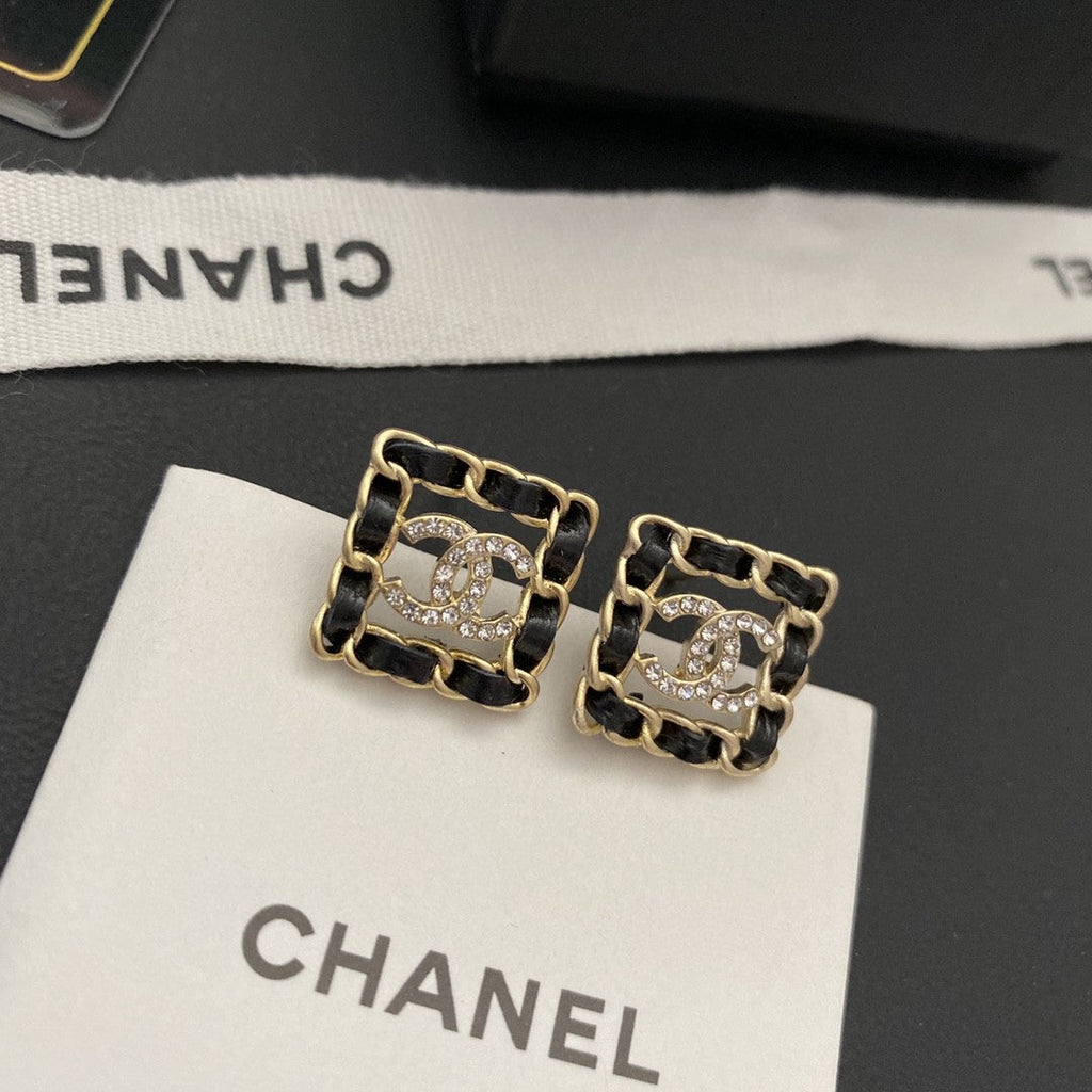 Chanel Square Leather Earrings - 18K Yellow Gold