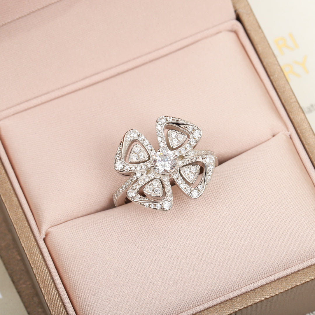 Bvlgari Fiorever Ring - 18K Gold