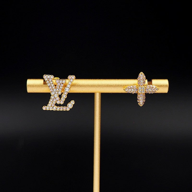 Louis Vuitton Iconic Tresor Earrings - 18K Yellow Gold