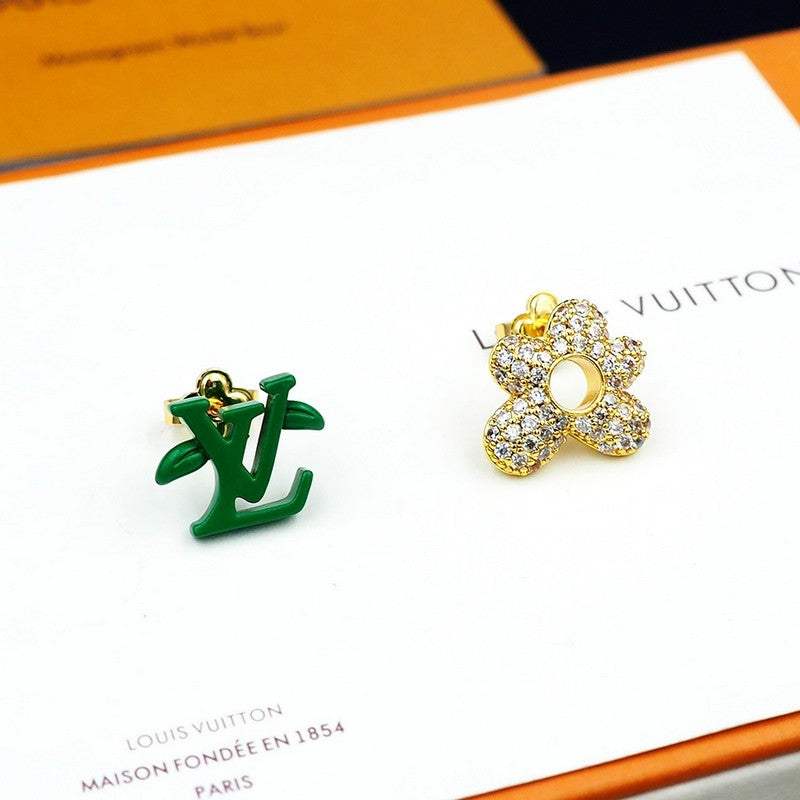 Louis Vuitton Blossom Green Diamond Earrings - 18K Yellow Gold
