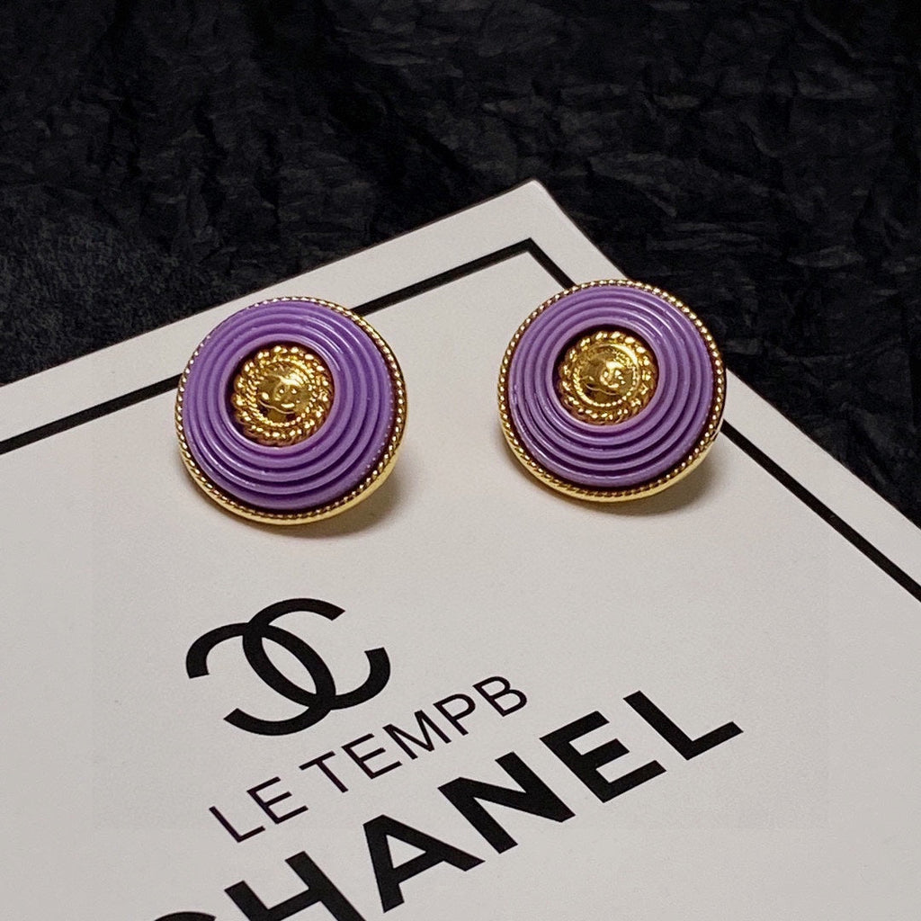 Chanel Purple Resin Earrings - 18K Yellow Gold
