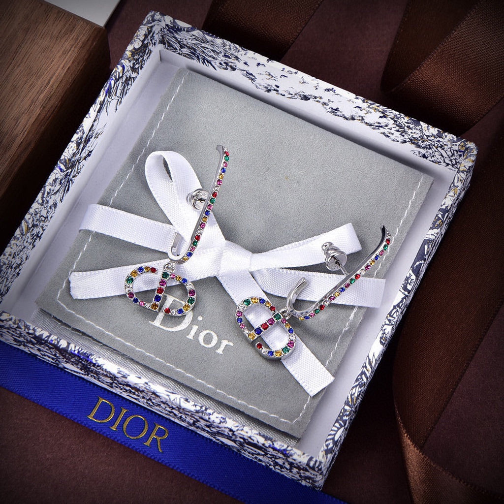 Dior 30 Montaigne Crystal Earrings