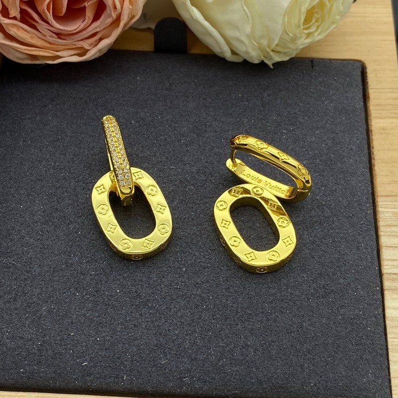 Louis Vuitton Circle Earrings - 18K Gold