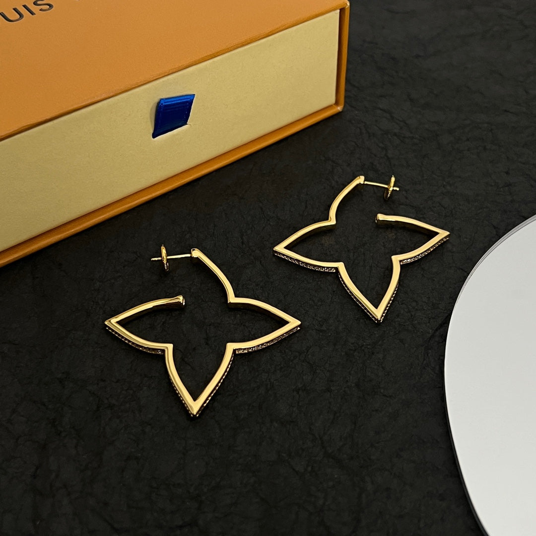 Louis Vuitton Debuts Blossom Earrings - 18K Yellow Gold