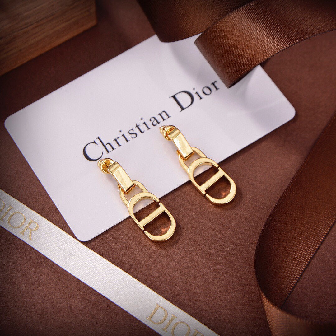 Dior 30 Montaigne Earrings
