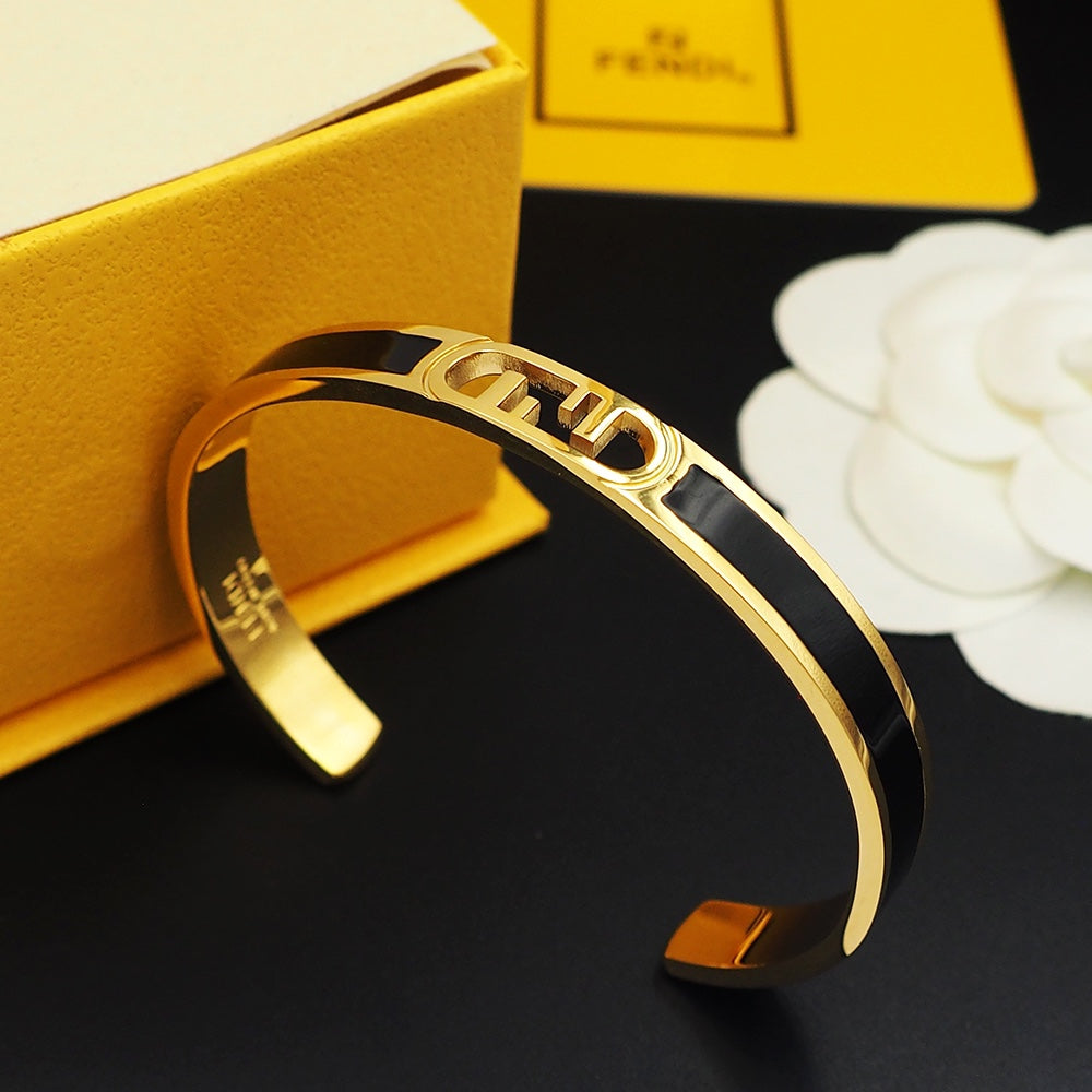 Fendi Open Cuff Bracelet - 18K Gold