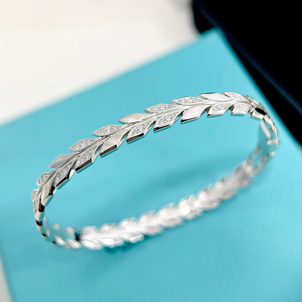 Tiffany Victoria Vine Diamond Bracelet - 18K Gold