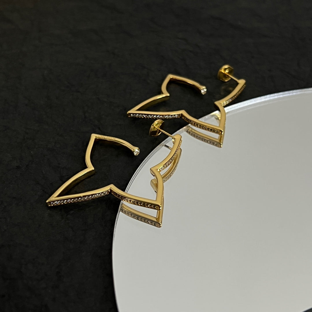 Louis Vuitton Debuts Blossom Earrings - 18K Yellow Gold