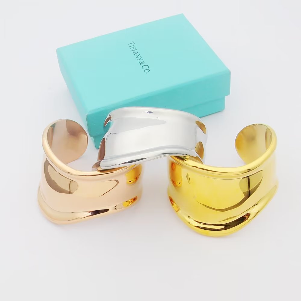 Tiffany Elsa Peretti Small Bone Cuff Bracelet - 18K Gold