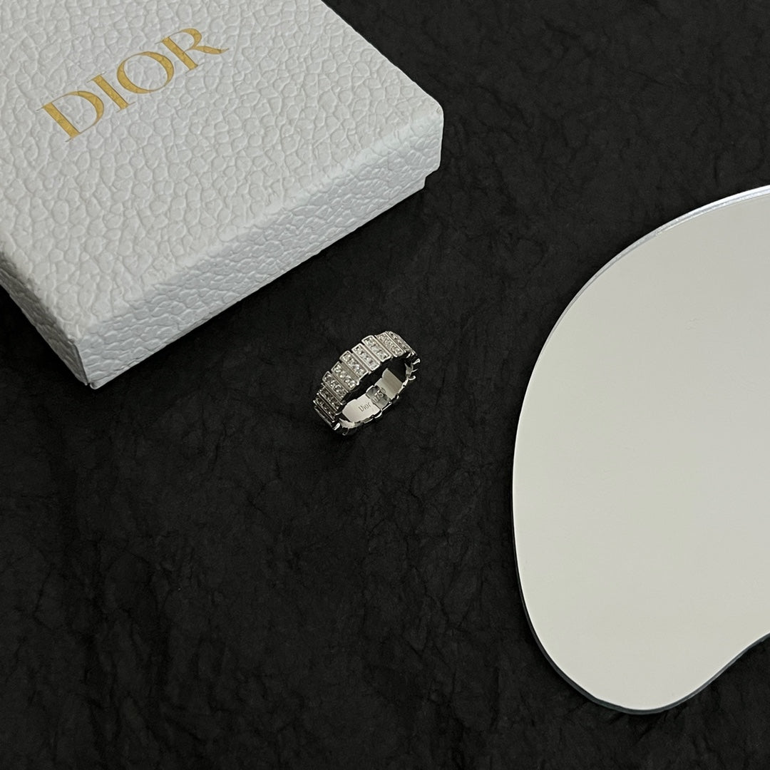 Dior Gem Diamond Ring - 18K Gold