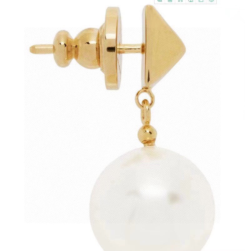 Valentino Pearl Earrings - 18K Yellow Gold
