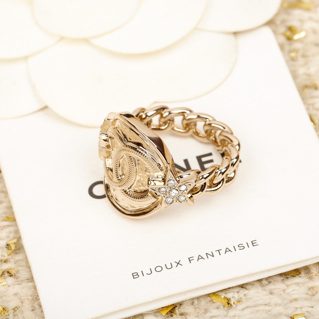 Chanel Chain Ring - 18K Yellow Gold