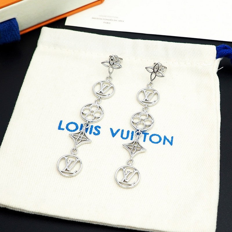 Louis Vuitton Lace Long Earrings - 18K Gold
