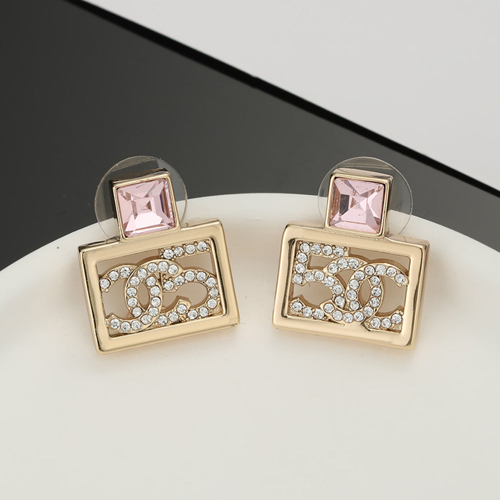 Chanel Square Diamond Earrings - 18K Yellow Gold