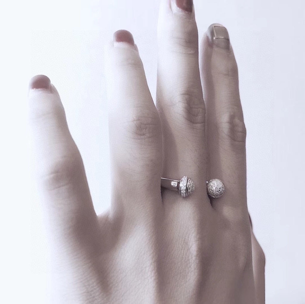 Open Ring - 18K White Gold