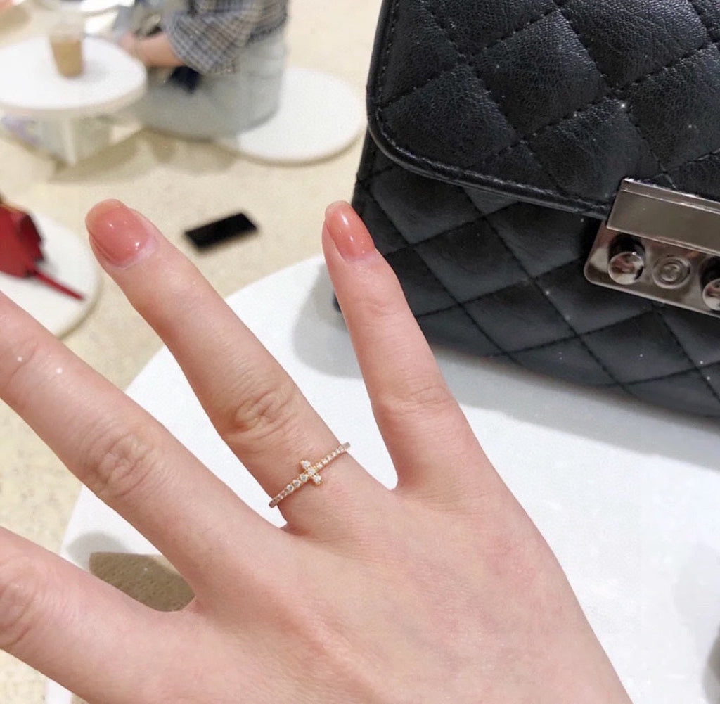 Tiffany Moissanite Wire Ring - 18K Rose Gold