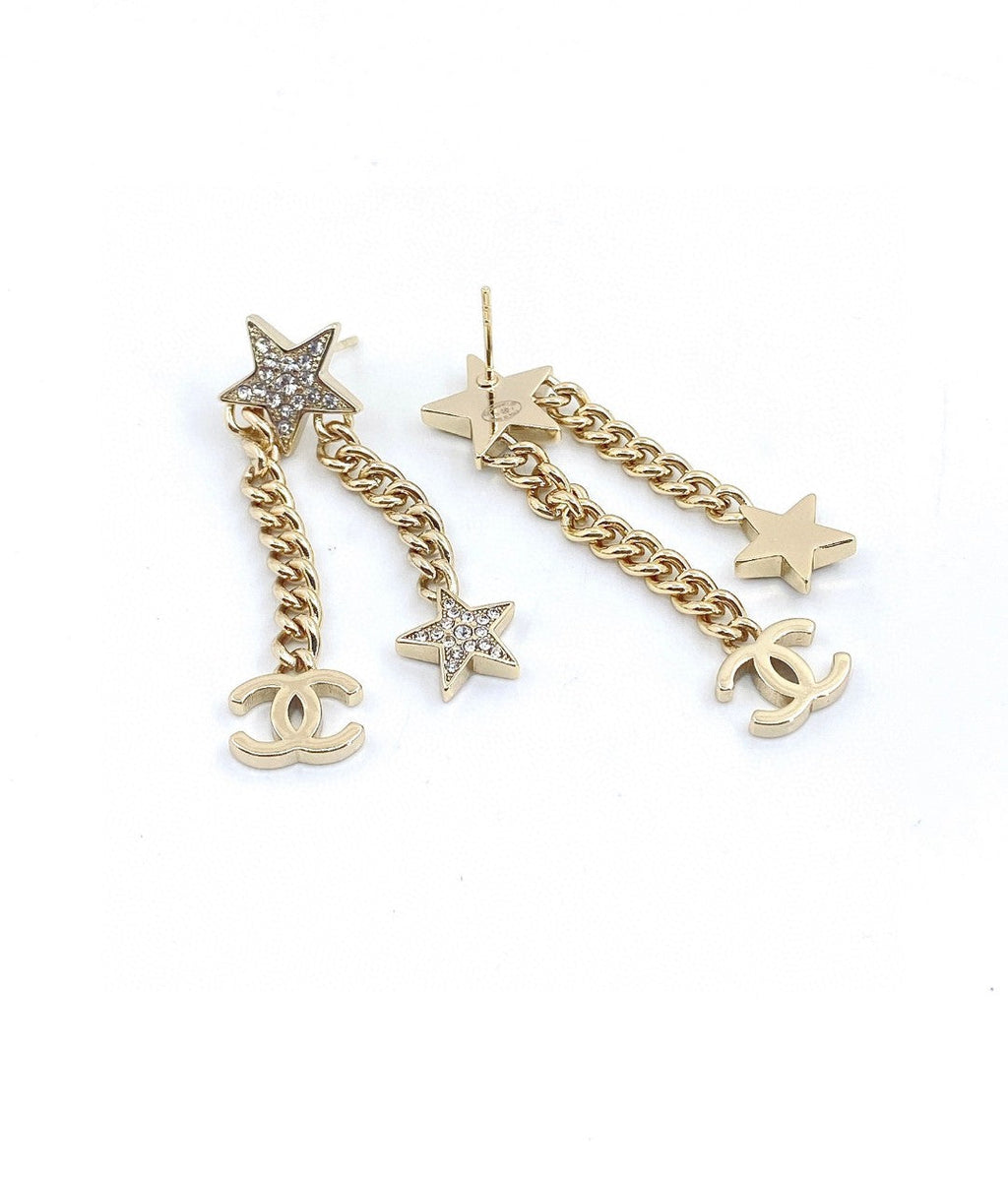 Chanel Star Diamonds Long Earrings - 18K Yellow Gold