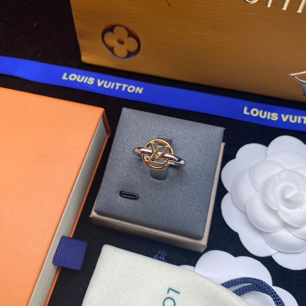 Louis Vuitton Vintage Ring - 18K Yellow Gold
