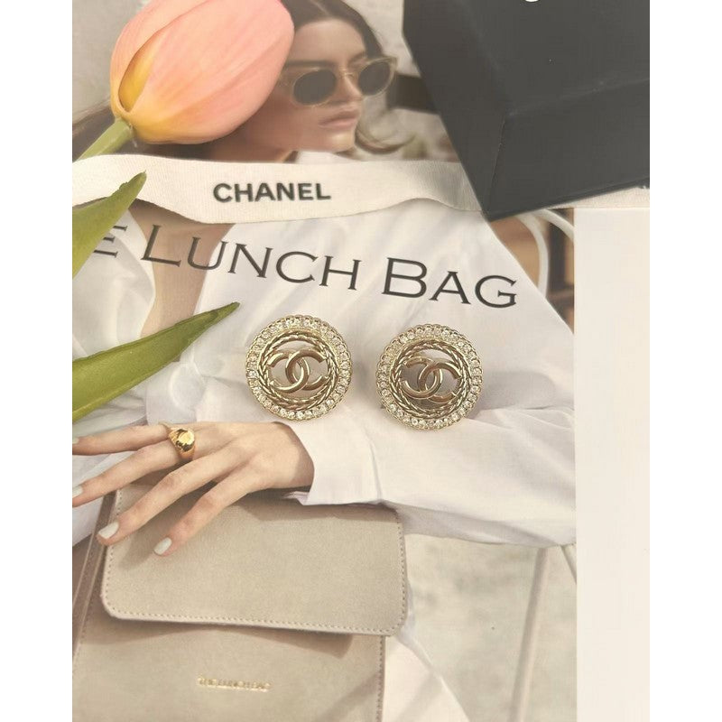 Chanel Classic Diamond Earrings - 18K Yellow Gold