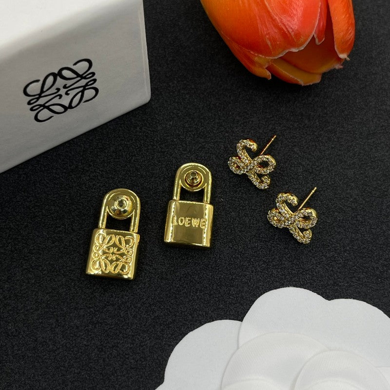 LOEWE Anagram Diamond Earrings - 18K Yellow Gold