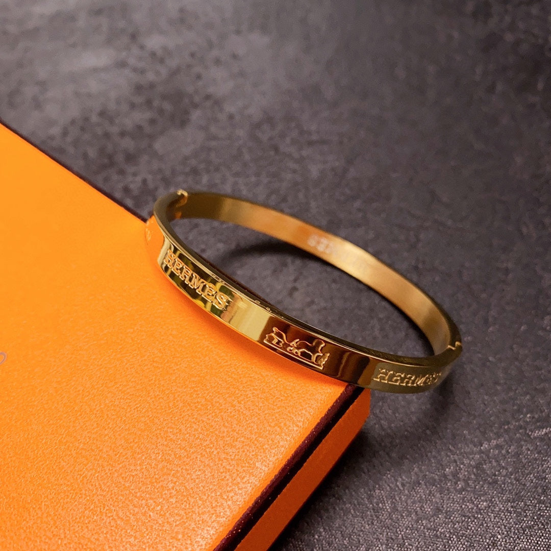 Hermes Bracelet - 18K Gold