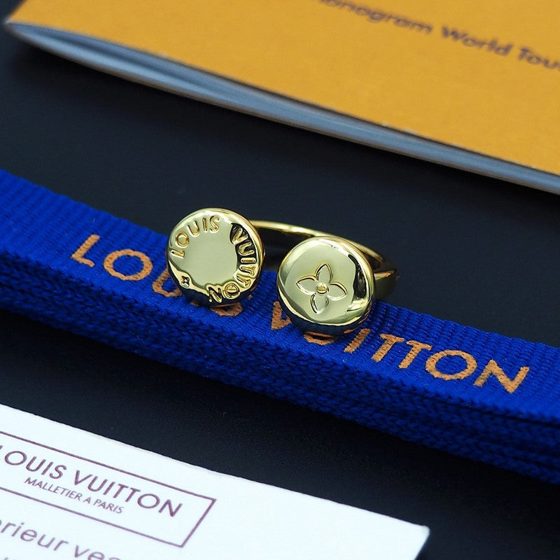 Louis Vuitton Studs Ring - 18K Gold