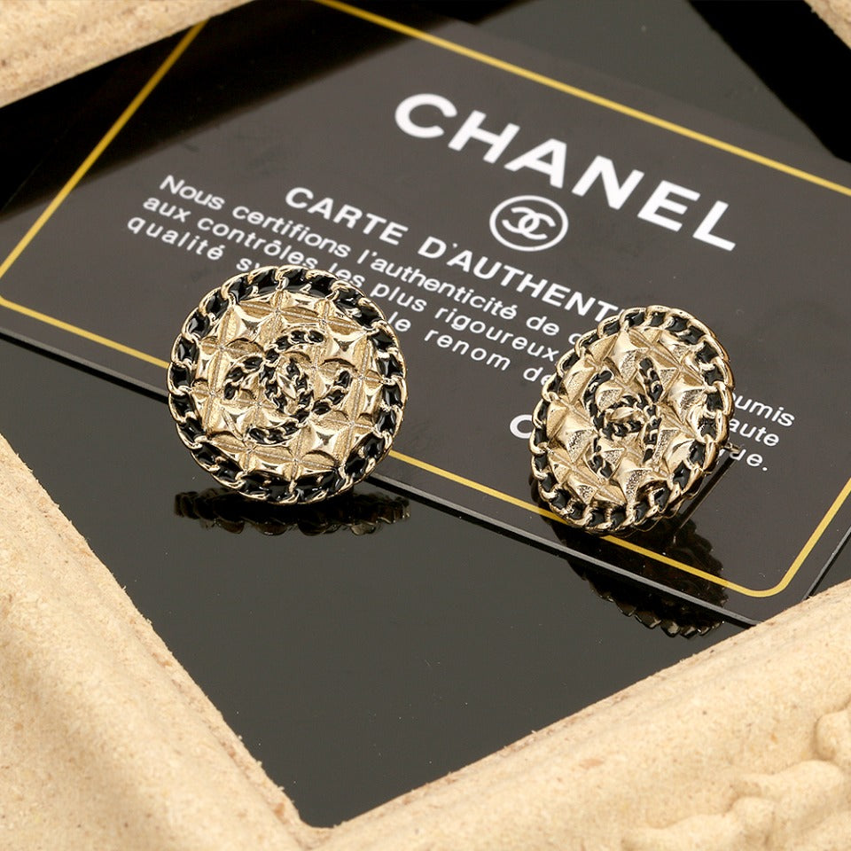 Chanel Strass Earrings - 18K Yellow Gold