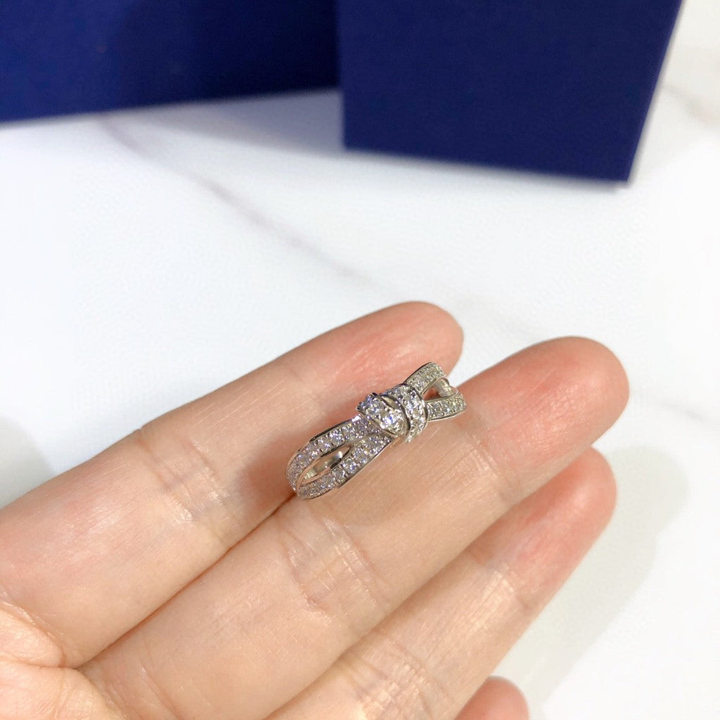 Moissanite Ring - 18K White Gold