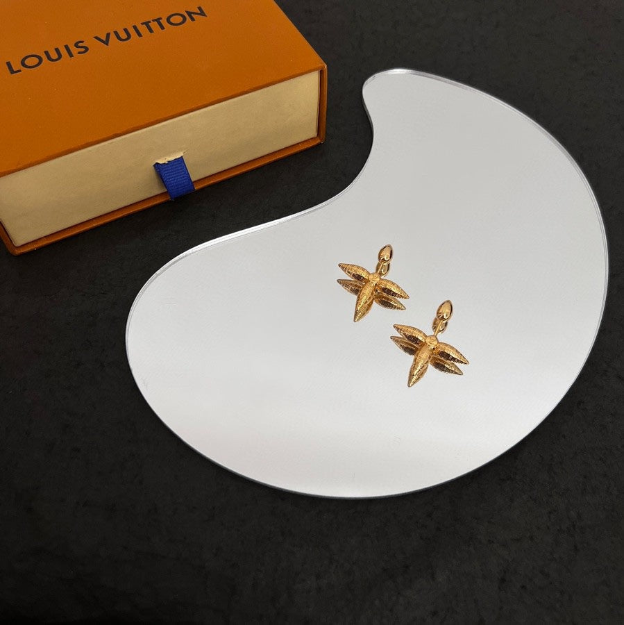 Louis Vuitton Louisette Stud Earrings - 18K Yellow Gold