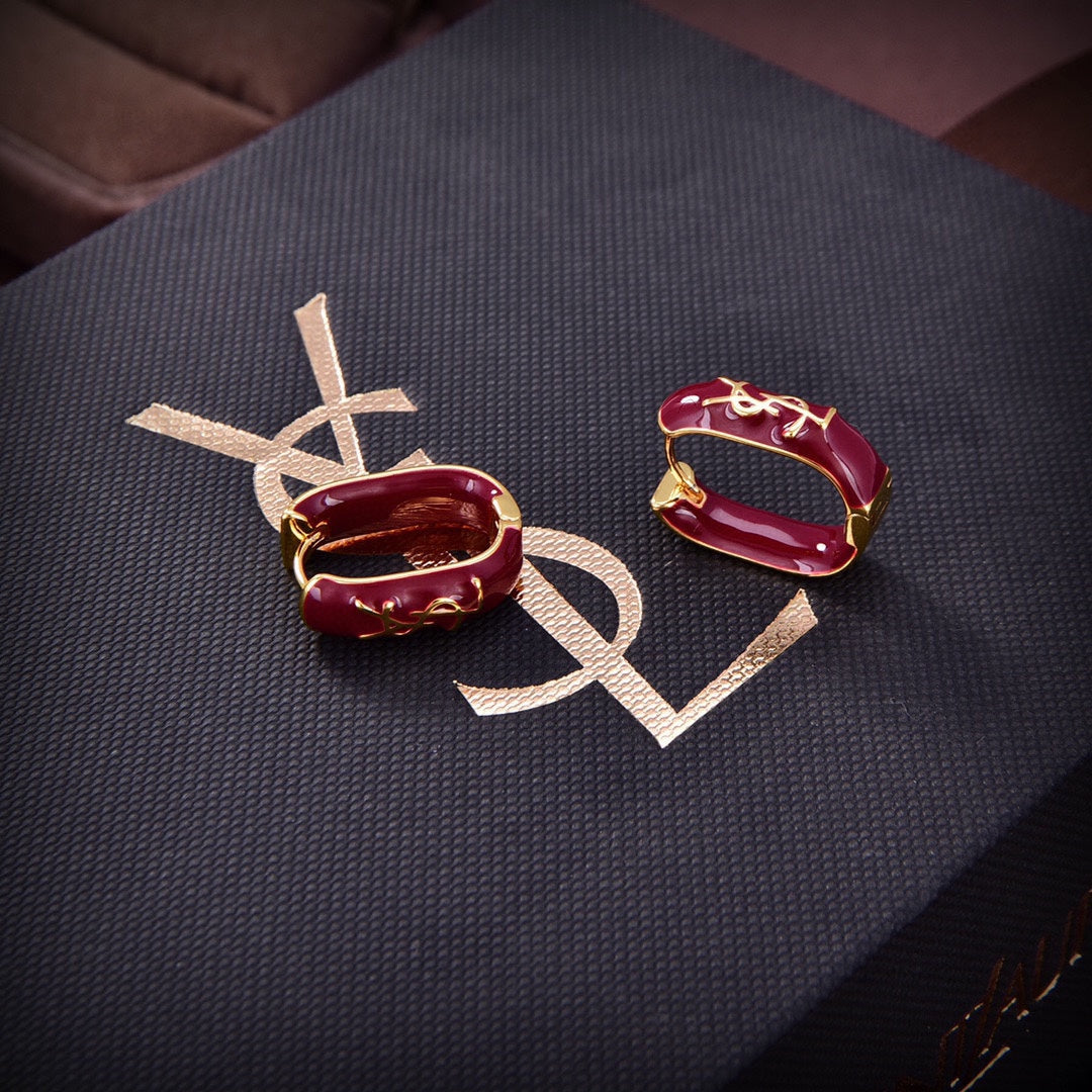 Red Earrings - 18K Yellow Gold