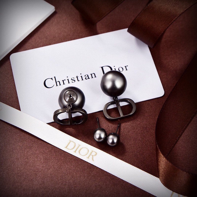 Dior Tribales Grey Pearl Earrings