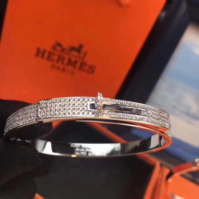Hermes Kelly Moissanite Bracelet - 18K Yellow Gold