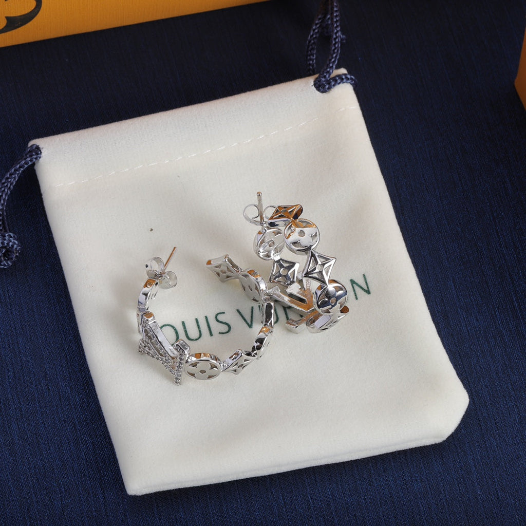 Louis Vuitton Script Diamond Earrings - 18K White Gold
