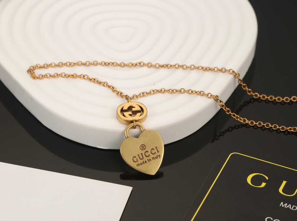 Gucci Double G Heart Pendant Necklace