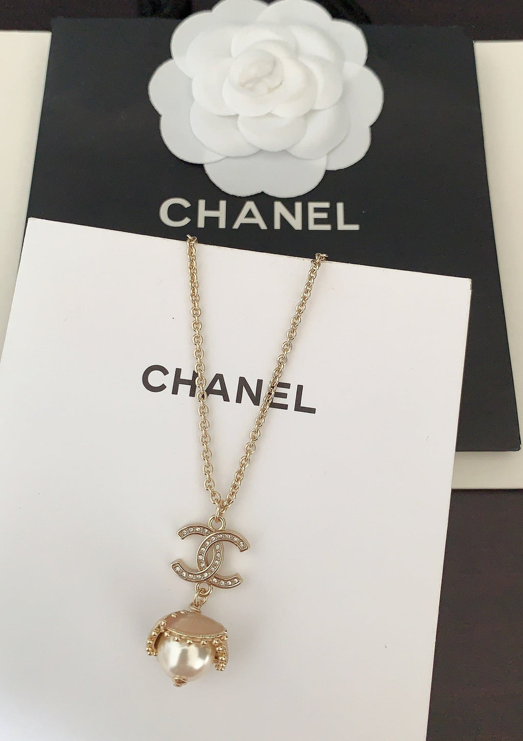 Chanel Pearls Flower Necklace