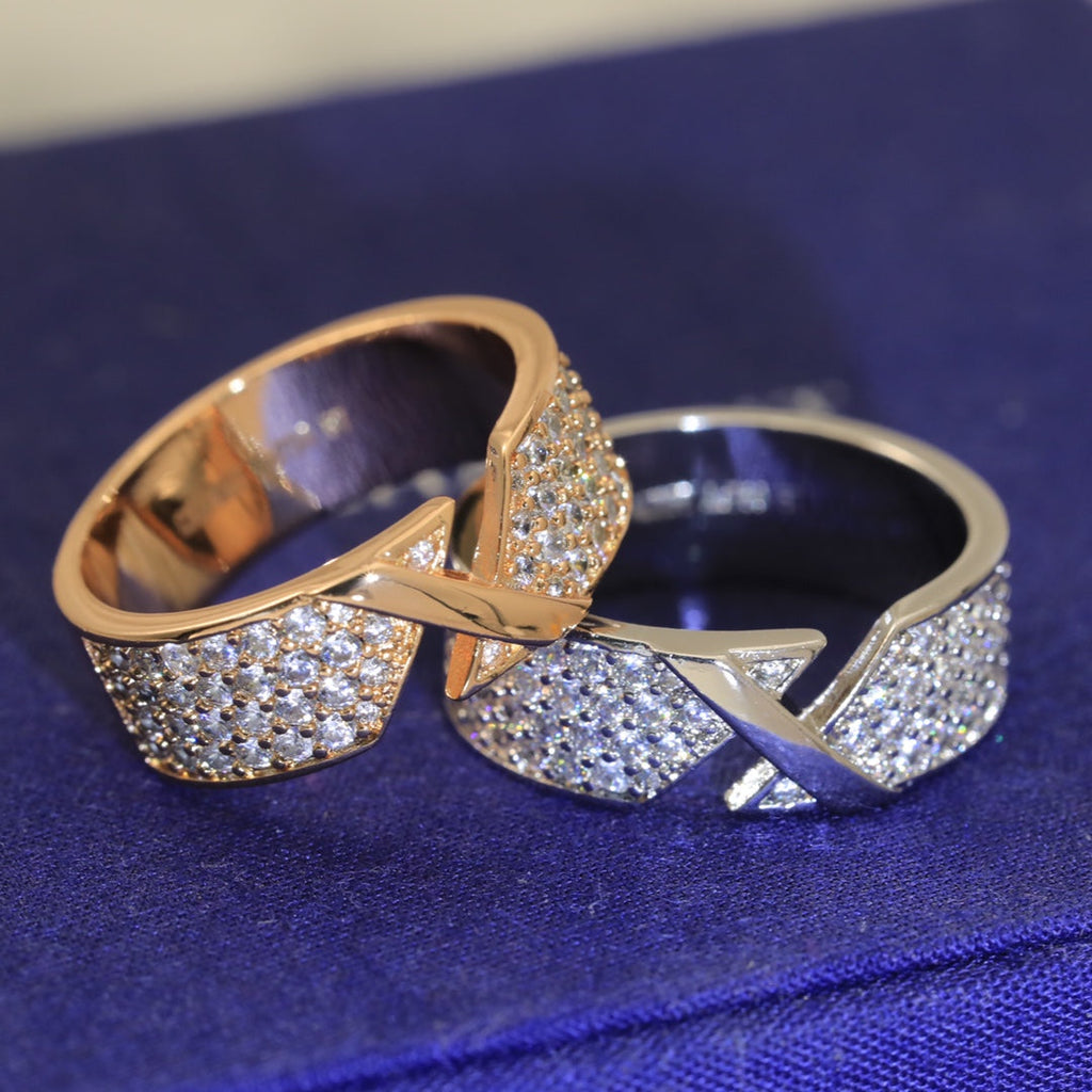 Liens Diamond Ring - 18K Gold
