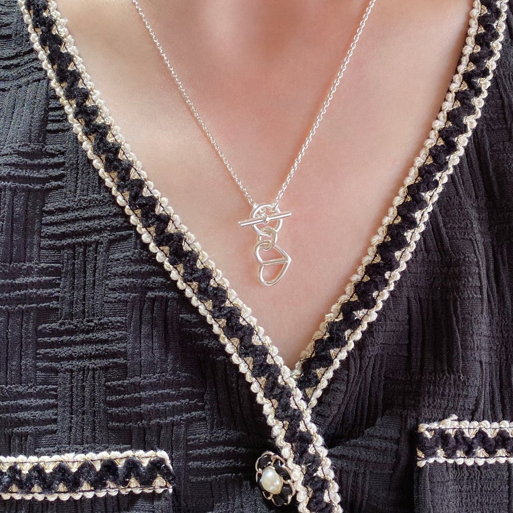 Hermes Cache-coeur Amulette Pendant Necklace