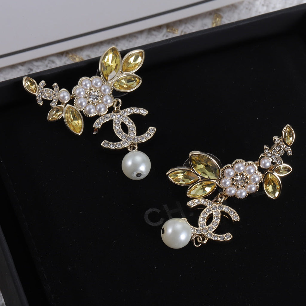 Chanel Flower Crystal Earrings - 18K Gold