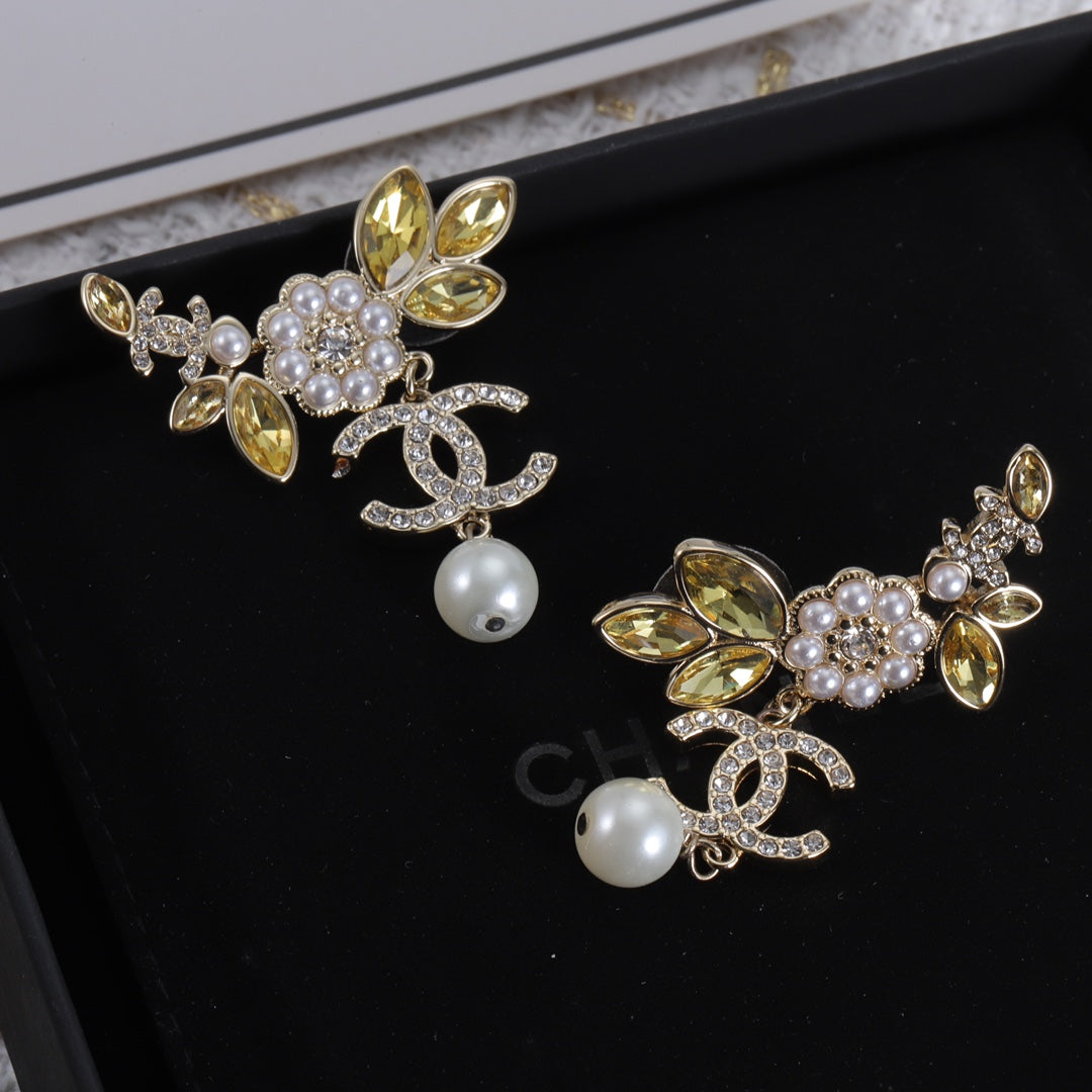 Chanel Flower Crystal Earrings - 18K Gold