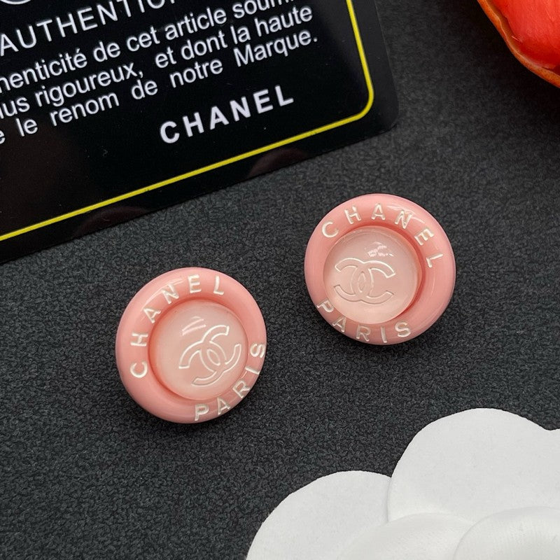 Chanel Pink Round Earrings - 18K Yellow Gold