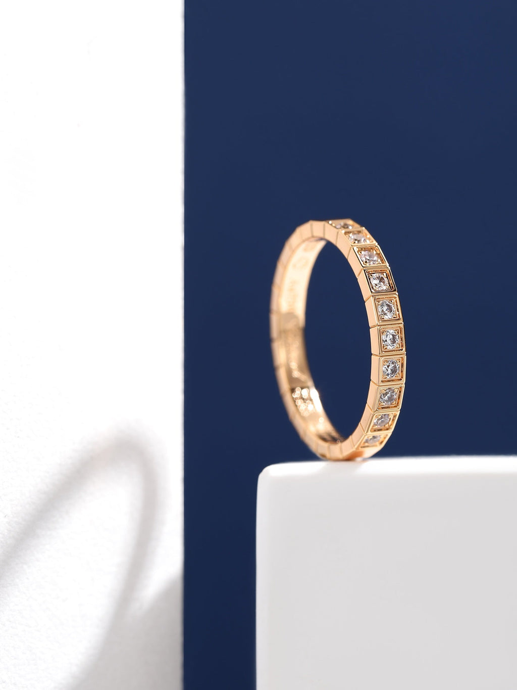 Ice Cube Moissanite Ring - 18K Rose Gold