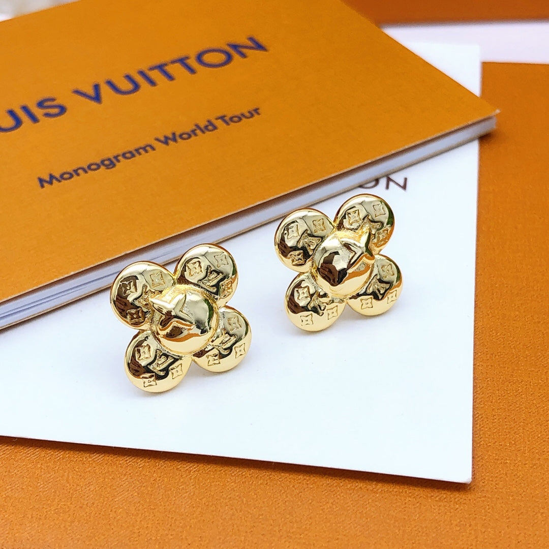 Louis Vuitton Vivienne Earrings - 18K Gold