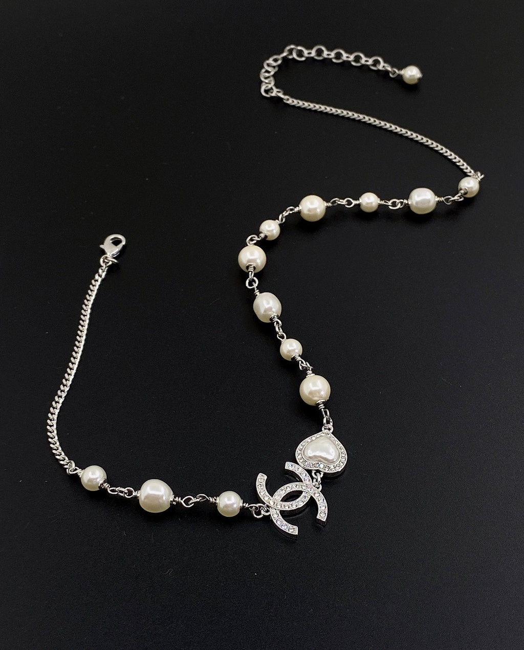 Pearls Crystal Necklace