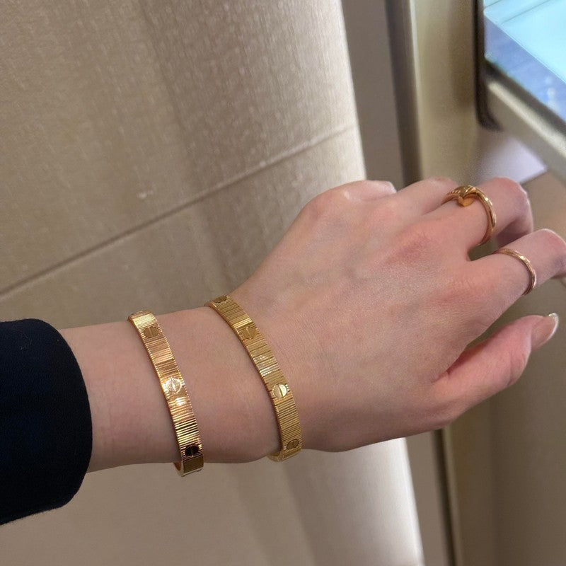 Love Unlimited Bracelet - 18K Gold