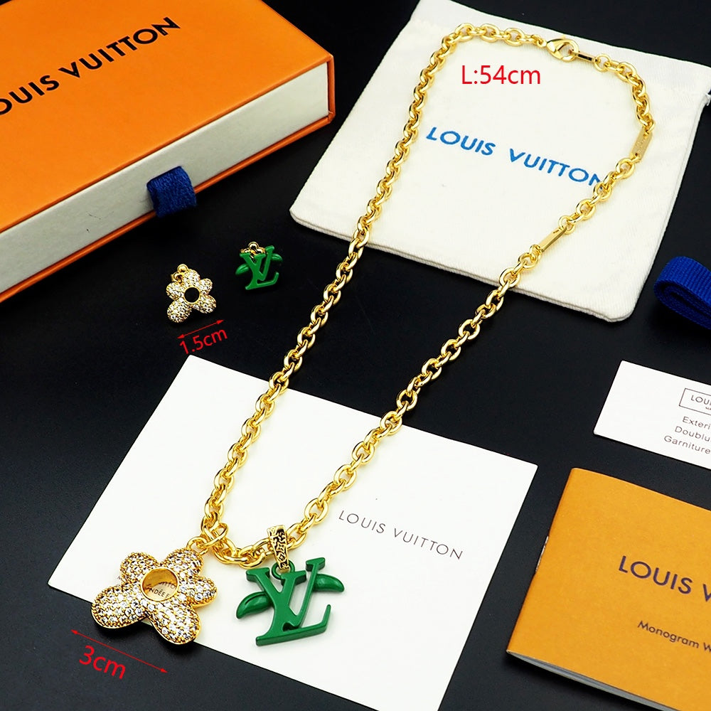Louis Vuitton Blooming Pendant Necklace