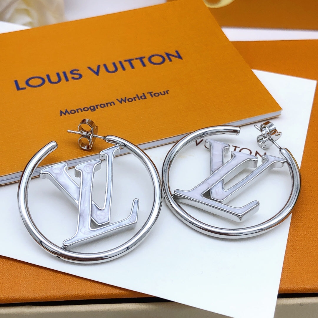 Louis Vuitton Louise Hoop Pearl Earrings - 18K White Gold
