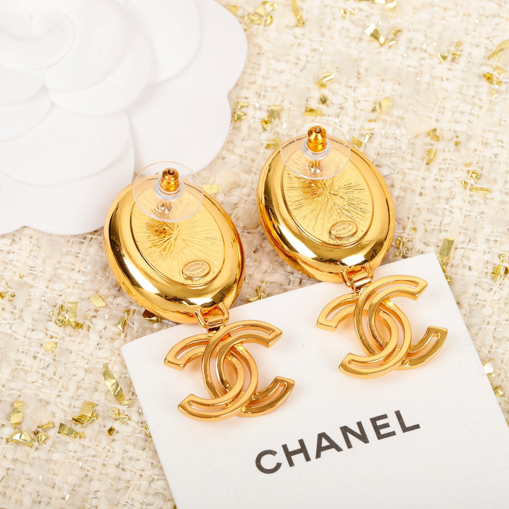 Chanel Red Crystal Pendant Earrings - 18K Yellow Gold